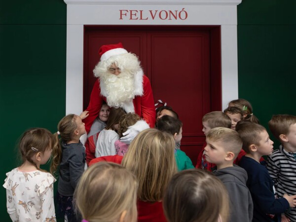 100 budafoki gyerkőc járt a Mikulásnál 🎅